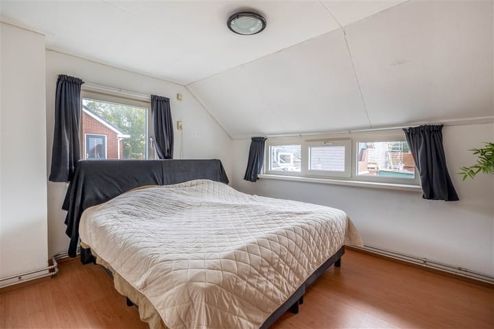 Photo 22 of 54e laan 2