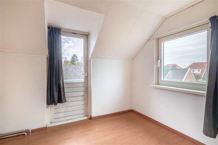 Photo 28 of 54e laan 2