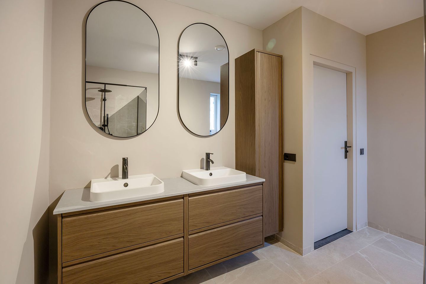 Photo 4 of Hartenvier 19