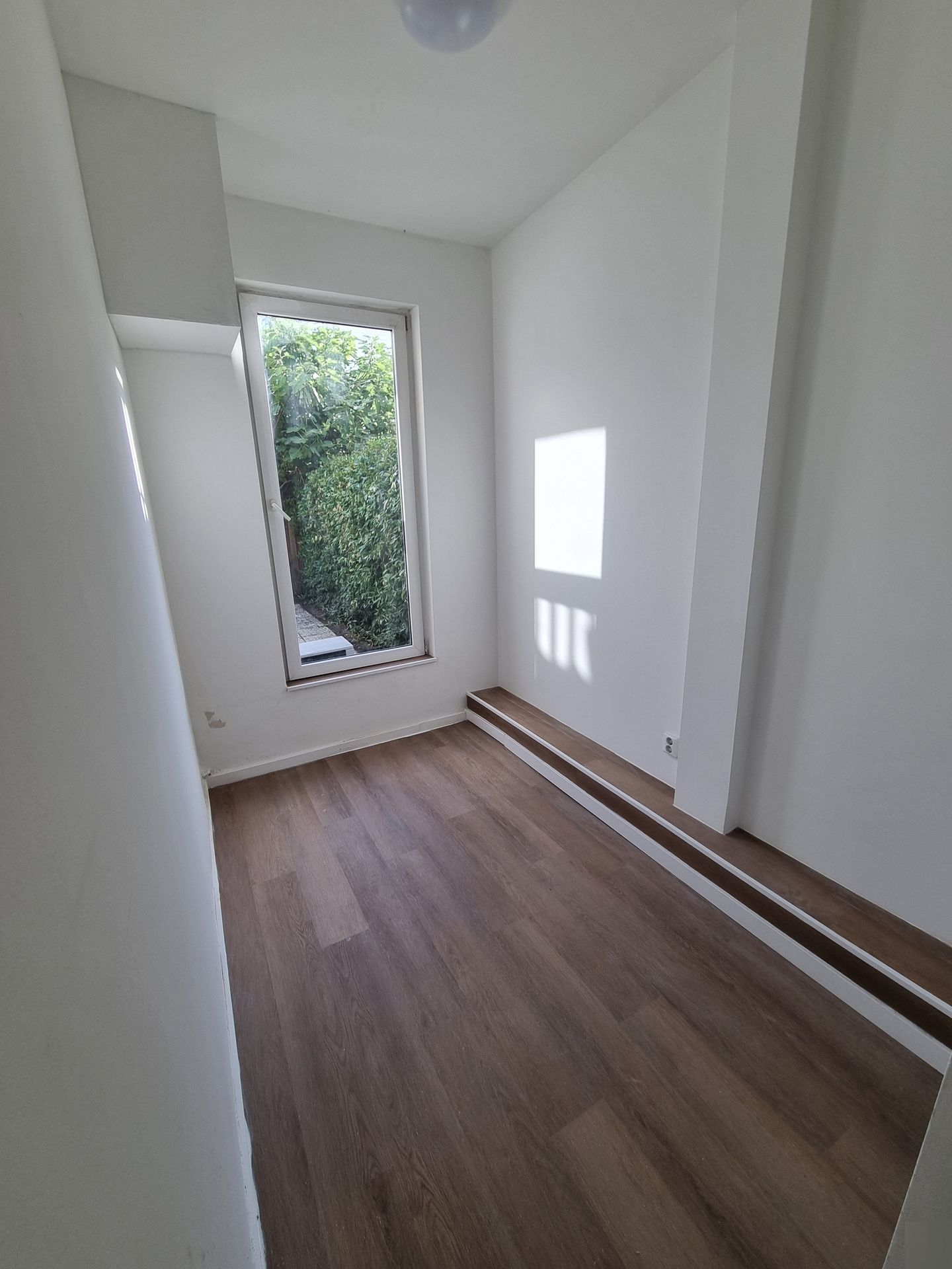 Foto 14 van Govert Bidloostraat 141