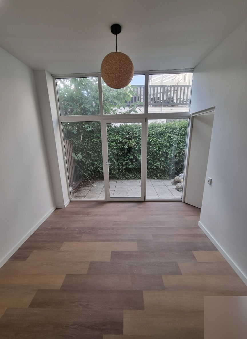 Foto 10 van Govert Bidloostraat 141