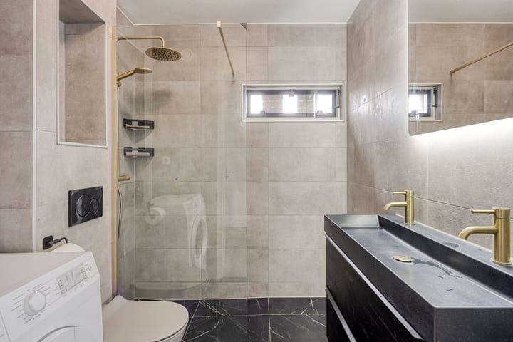 Foto 16 van Linnenweverstraat 32