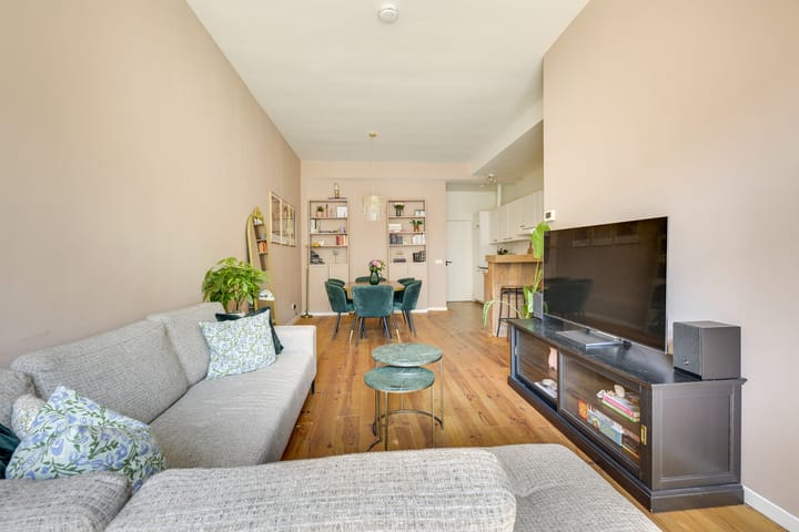 Photo 7 of Vondellaan 35-A