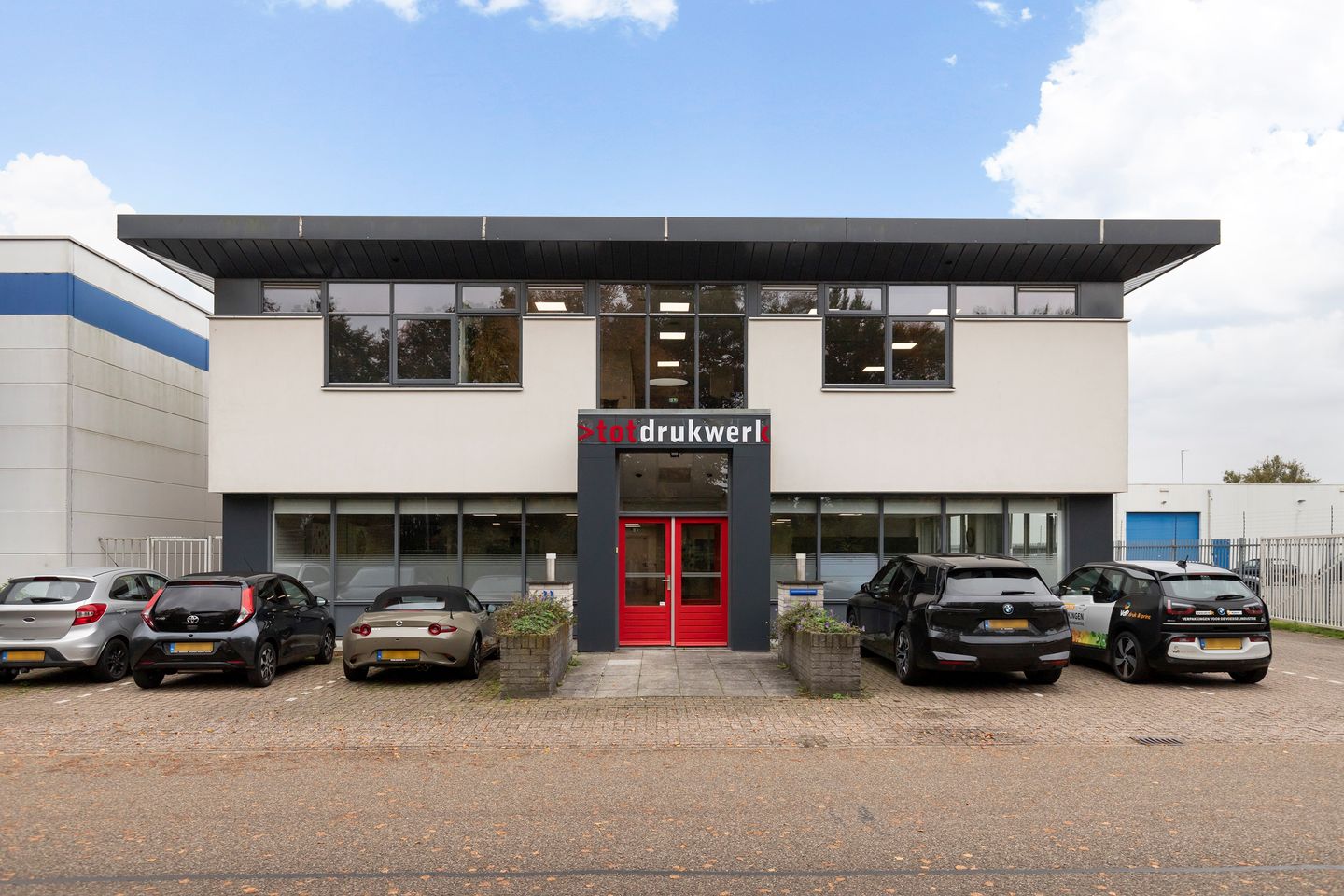 View photo 1 of Antillen 11