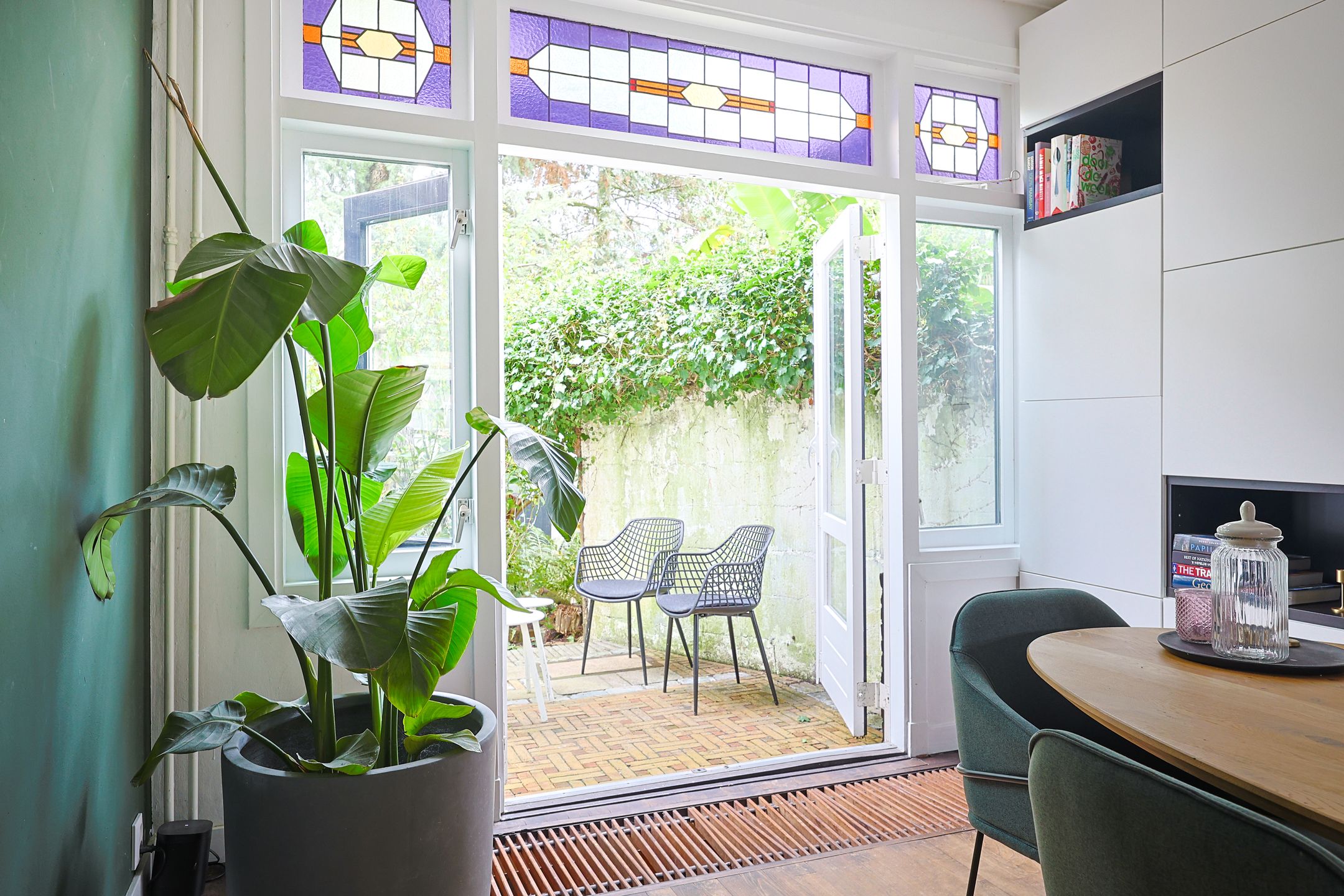 Photo 12 of Van Swindenstraat 6