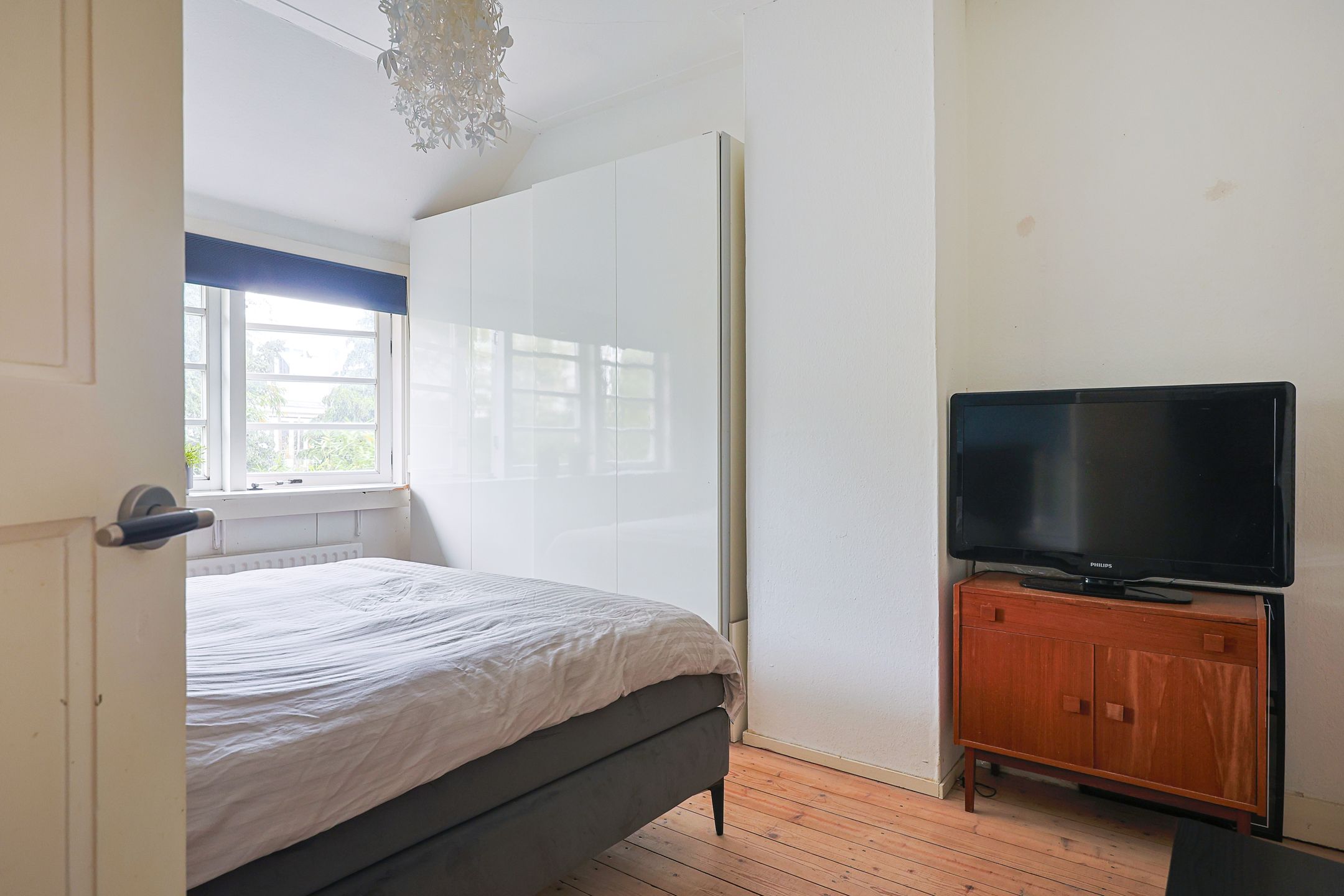 Photo 24 of Van Swindenstraat 6