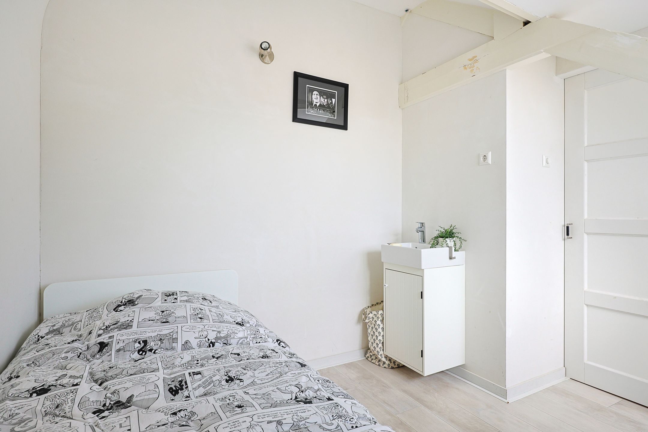 Photo 39 of Van Swindenstraat 6