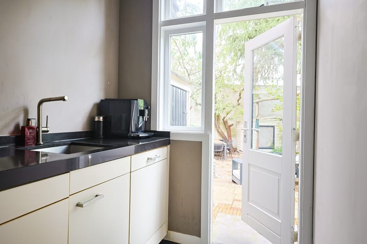 Foto 3 van Van Swindenstraat 6