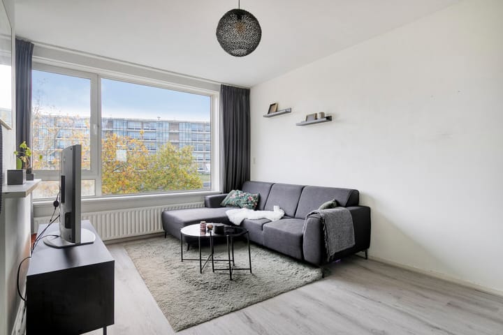 Photo 2 of Smaragdplein 28