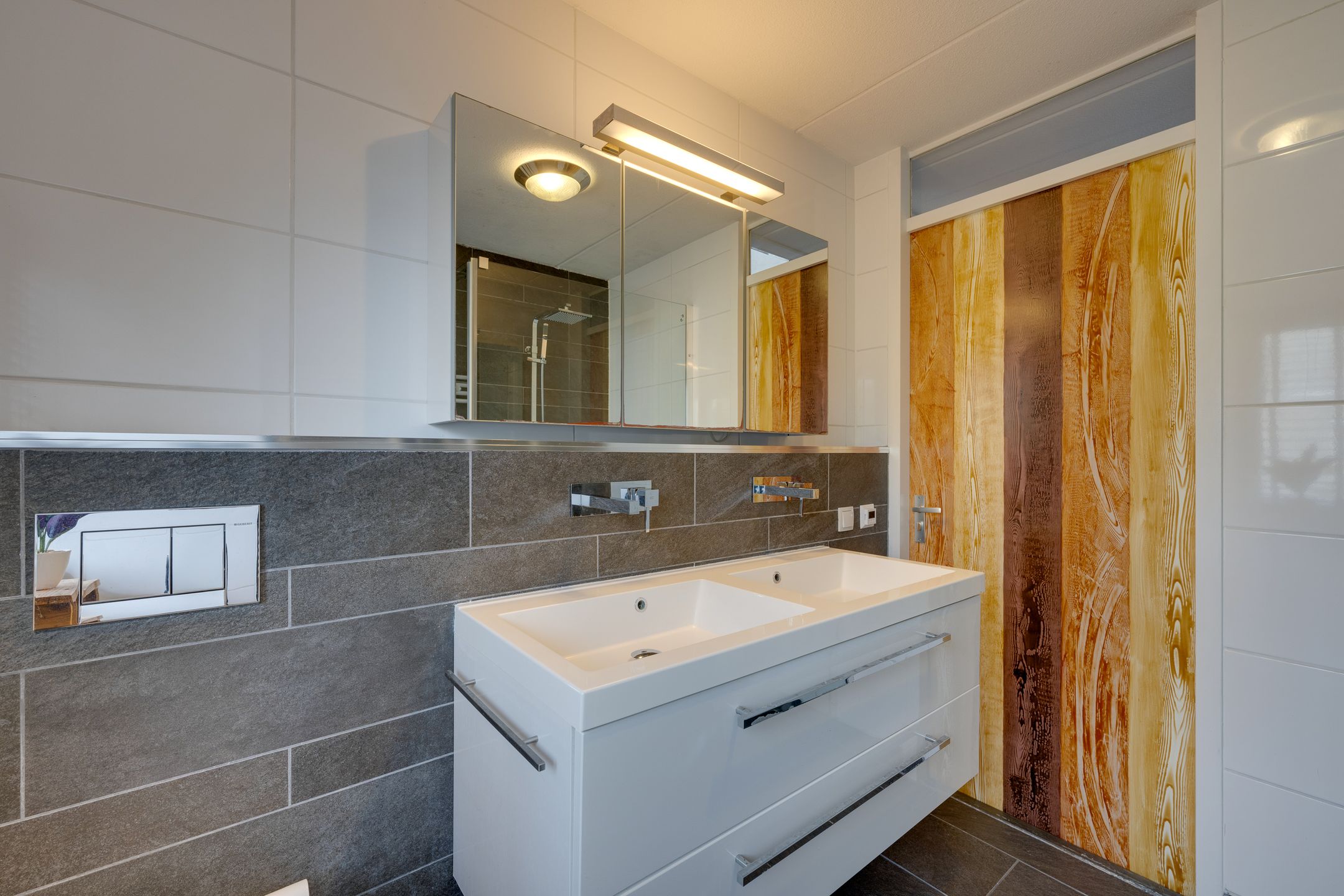 Photo 45 of Brahmsstraat 106