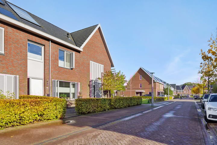 Photo 36 of Peelven 36