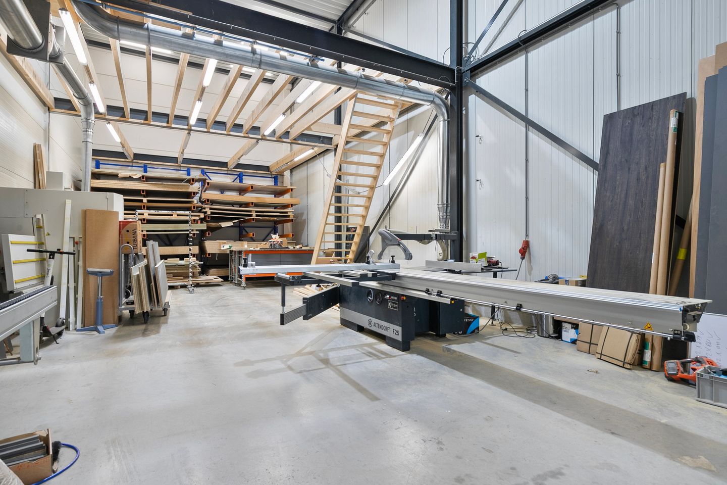 Bekijk foto 5 van Industrieweg 64