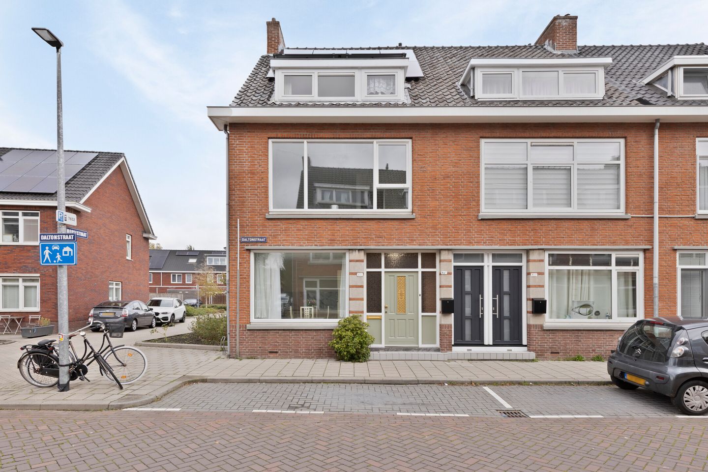 Photo 1 of Daltonstraat 46