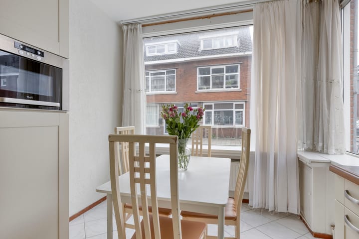 Photo 11 of Daltonstraat 46