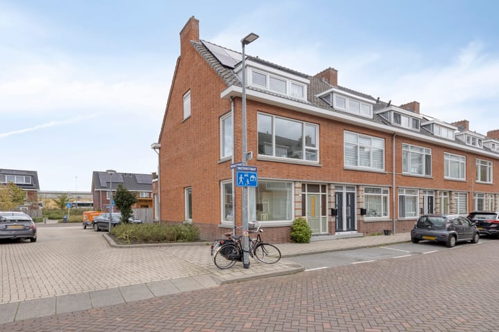 Photo 5 of Daltonstraat 46