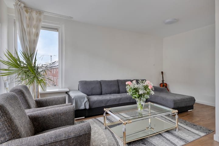 Photo 24 of Daltonstraat 46