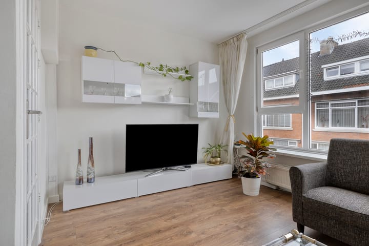 Photo 28 of Daltonstraat 46