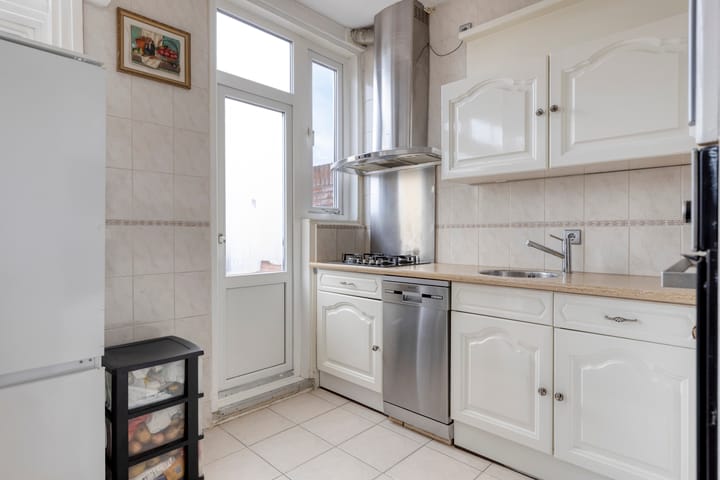 Photo 32 of Daltonstraat 46