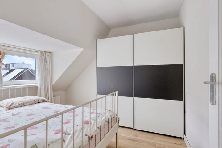 Photo 42 of Daltonstraat 46