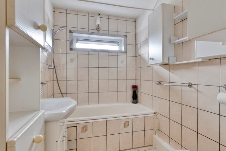 Photo 44 of Daltonstraat 46