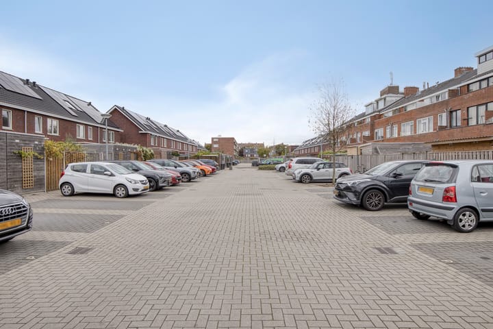 Photo 49 of Daltonstraat 46