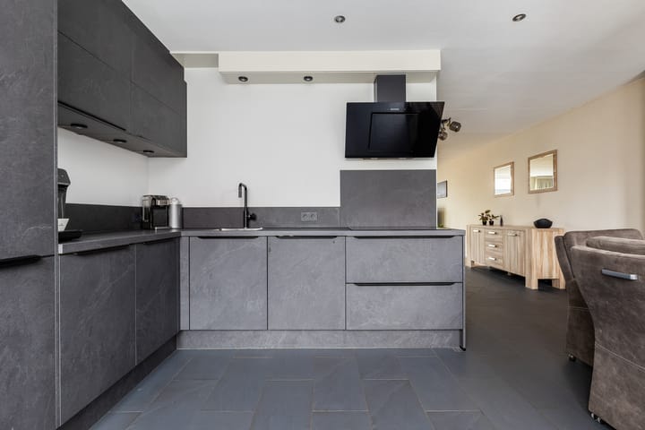 Photo 3 of de Jakke 19