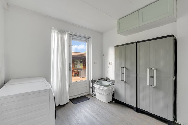 Photo 16 of Teugel 7