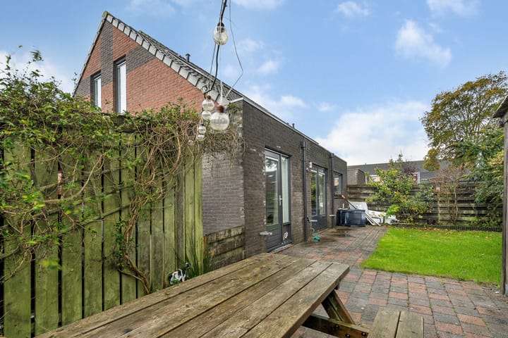 Photo 38 of Teugel 7