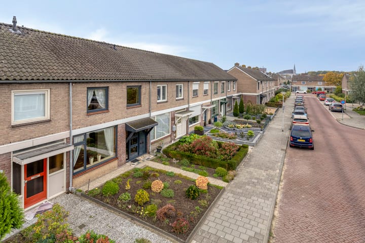 Foto 43 van Van Schendelstraat 20