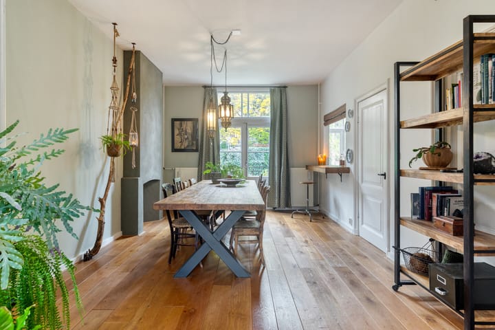 Photo 14 of Alexanderstraat 25