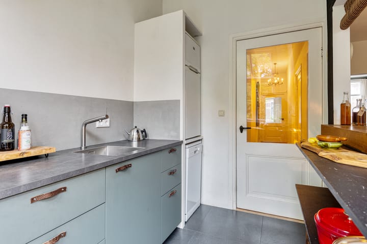 Photo 21 of Alexanderstraat 25