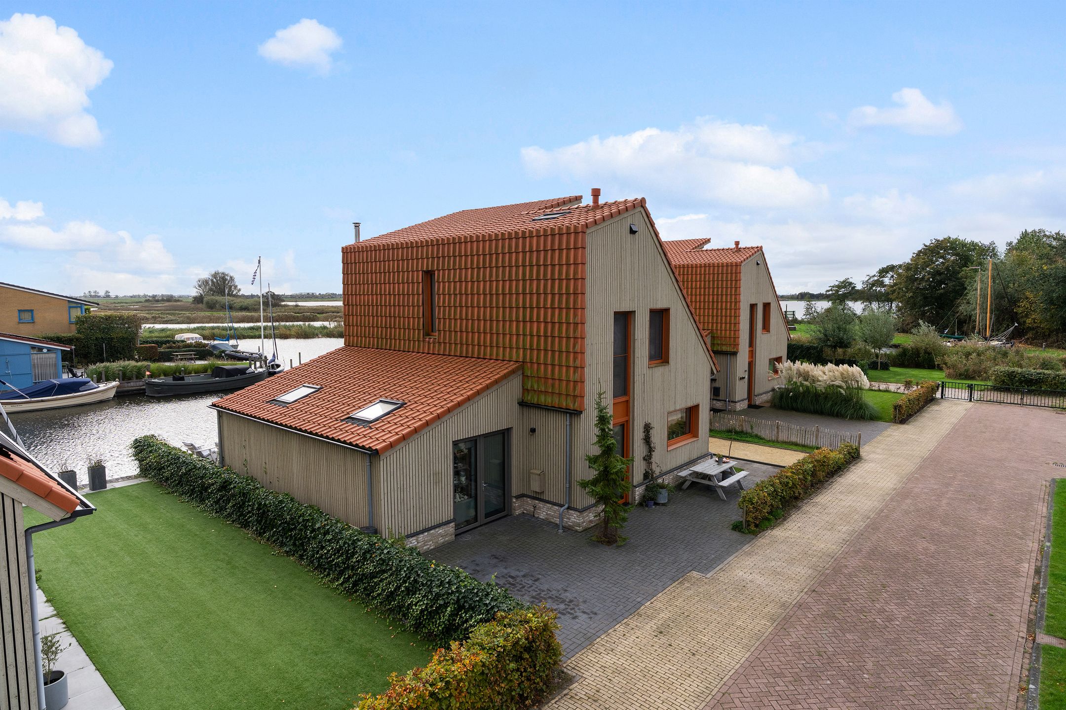 4-bedroom freehold villa in Heeg — photo 4 of 5