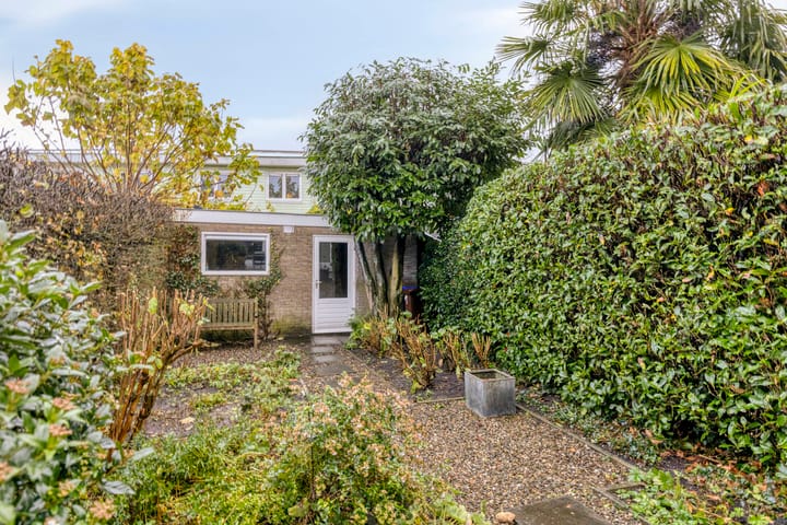 Photo 13 of Burgemeester van der Voort van Zijplaan 46