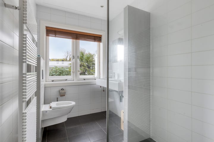 Photo 24 of Burgemeester van der Voort van Zijplaan 46