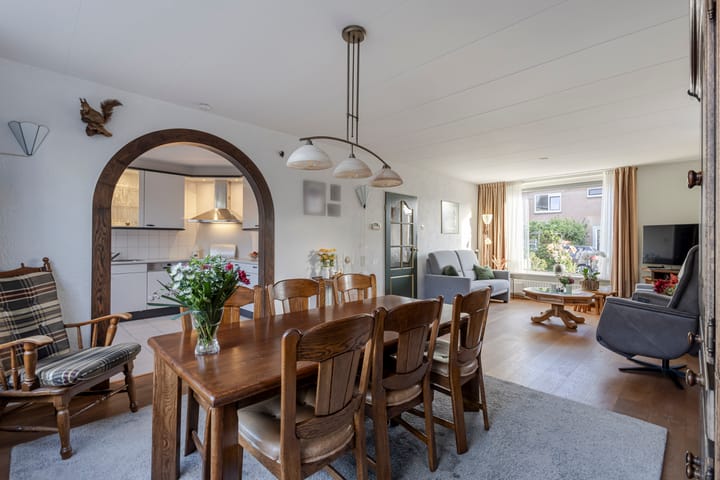 Foto 11 van Julianastraat 61