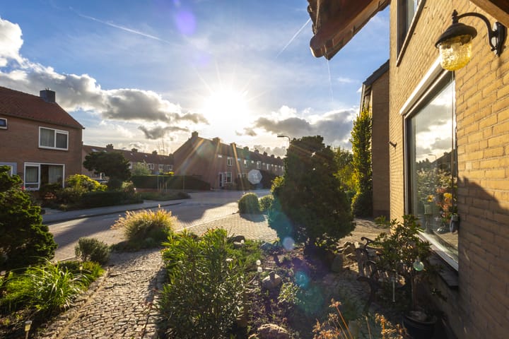 Foto 42 van Julianastraat 61