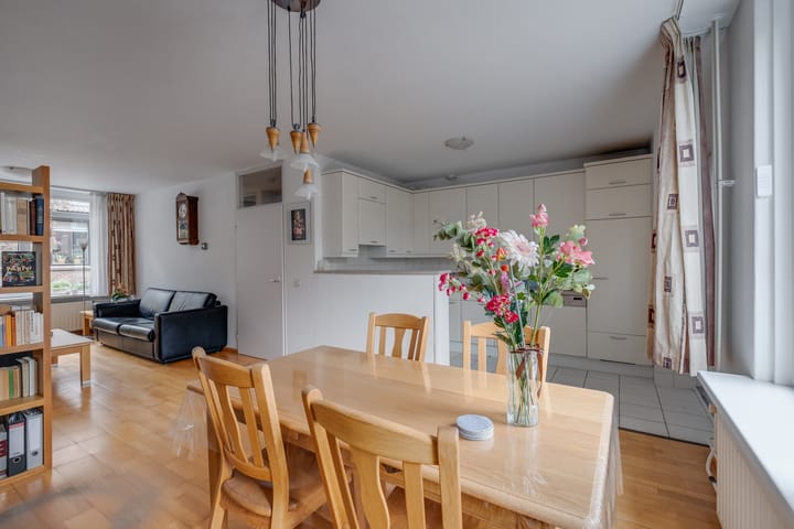 Foto 15 van Wielewaal 6