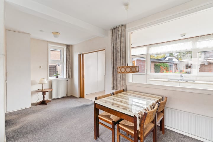 Foto 9 van Heuveloordweg 2