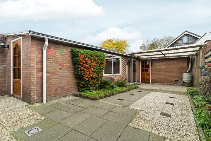 Foto 16 van Heuveloordweg 2