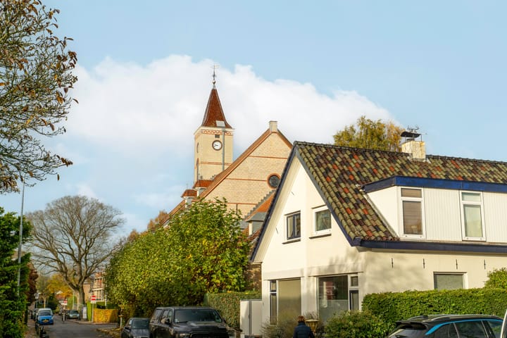 Foto 40 van Heuveloordweg 2