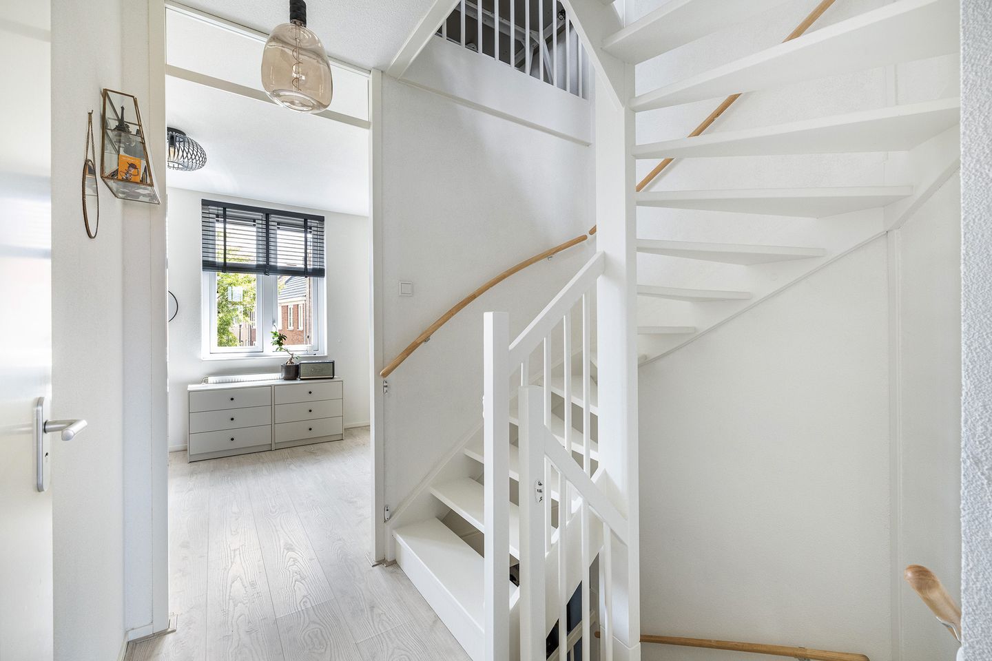 Photo 20 of Baljuw 6