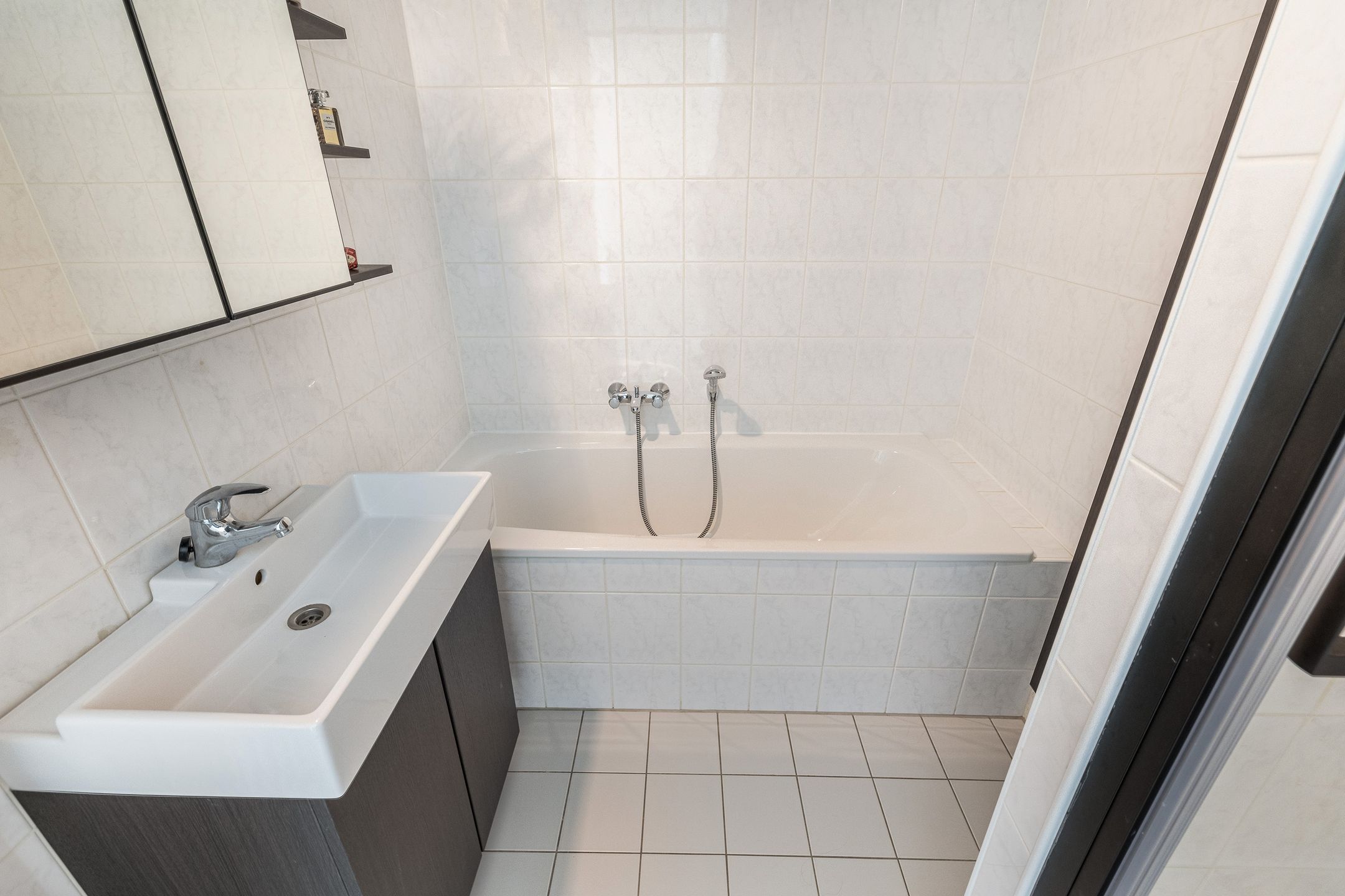 Photo 30 of Baljuw 6