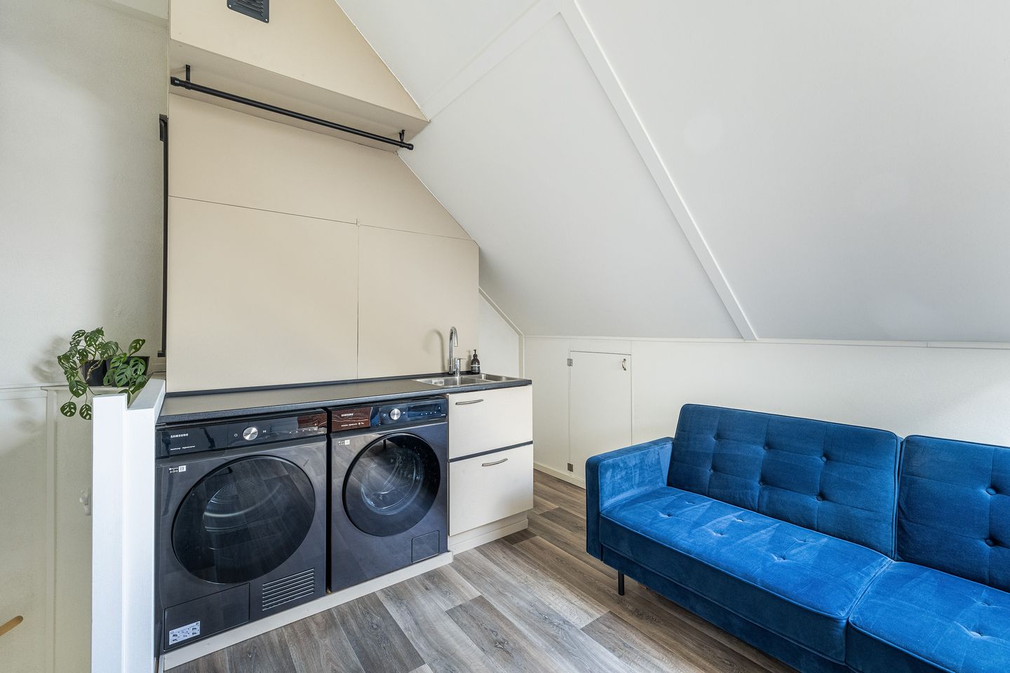 Photo 35 of Baljuw 6