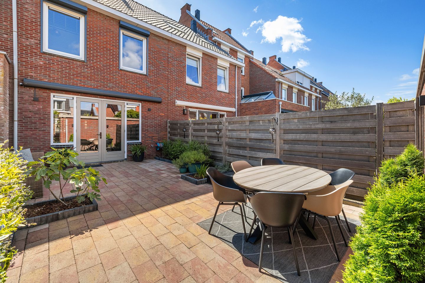 Photo 40 of Baljuw 6