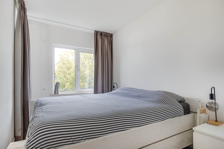 Foto 5 van Amelbergastraat 6-III