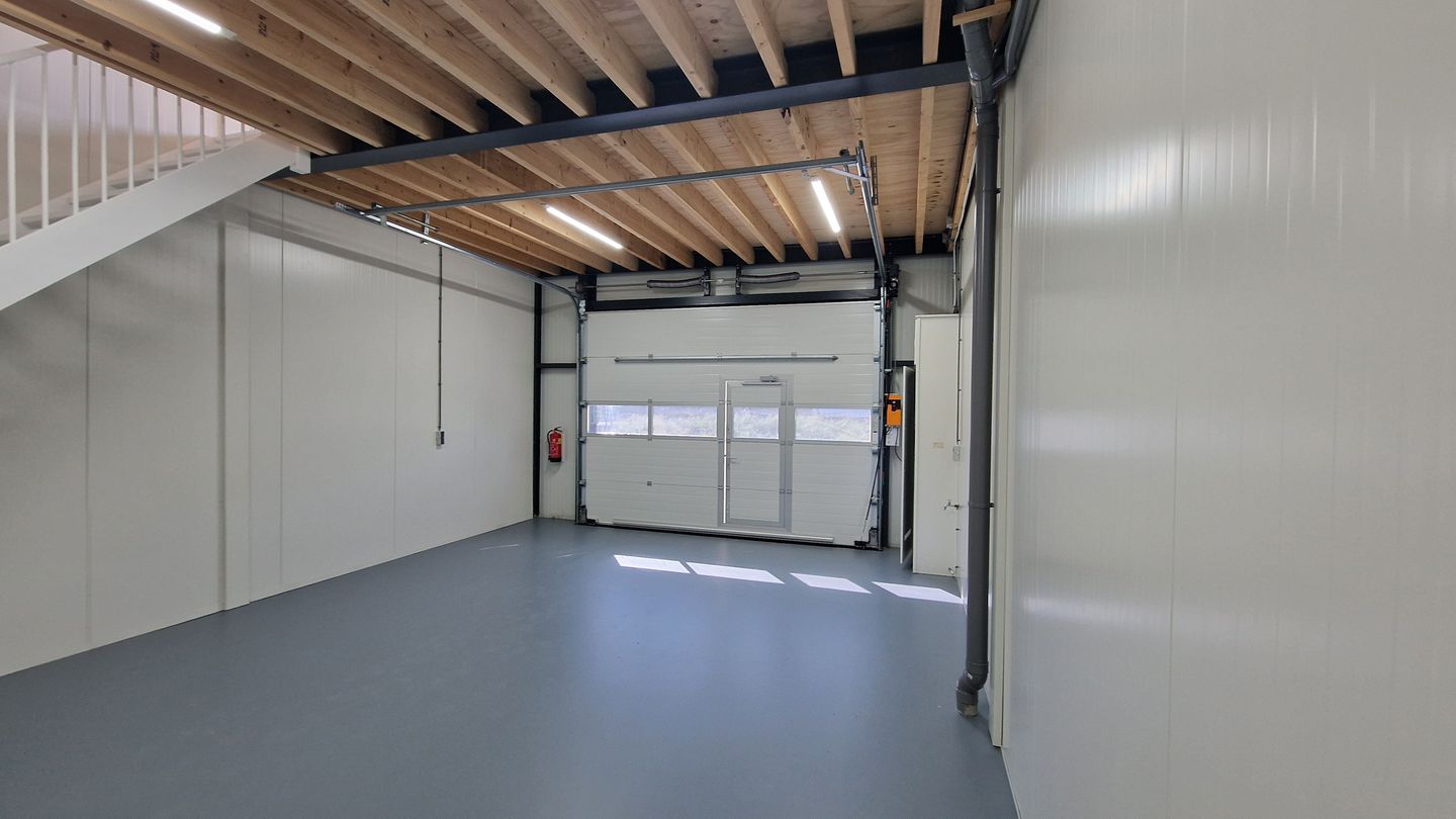 View photo 4 of Tomatenmarkt 52-B