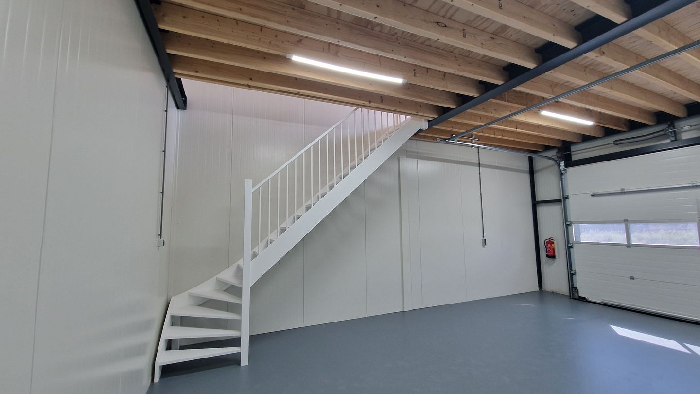 View photo 5 of Tomatenmarkt 52-B