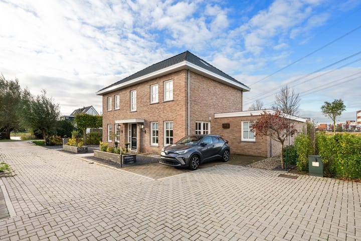 Foto 3 van Gerrit Voorenkade 1