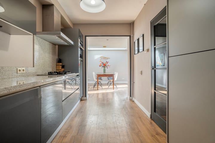 Foto 8 van Ten Oeverstraat 106