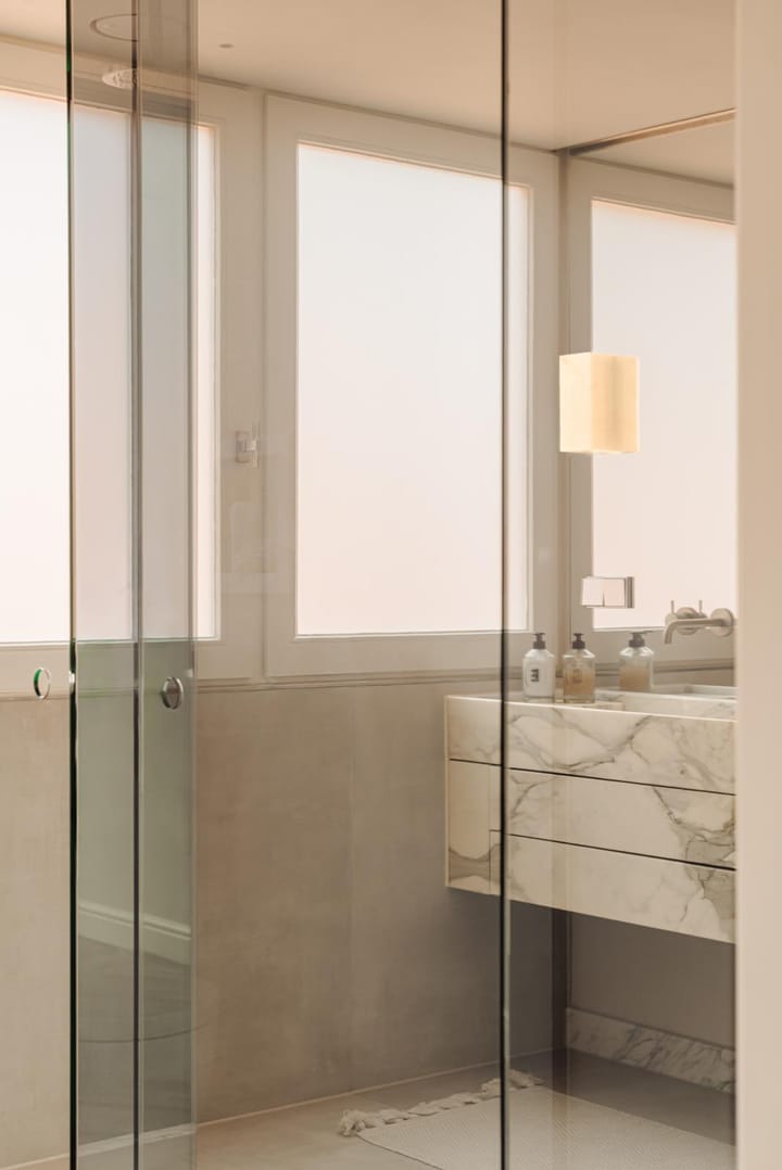 Photo 44 of Vossiusstraat 17-D